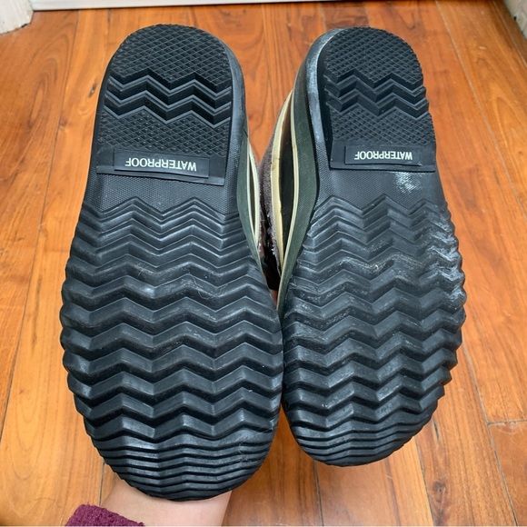 Sorel Joan of Arctic Fur Trim Boots 7 - Picture 11 of 11